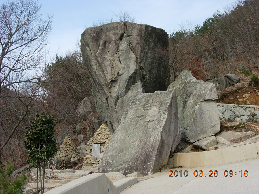 고찰과 송림(松林)의 운치에 빠져든 연화산, 남산 산행 1 - 등산 갤러리