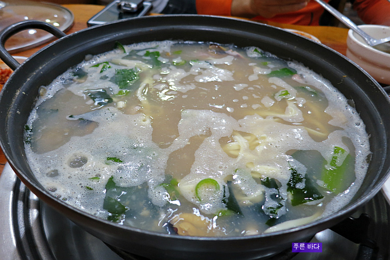 [사상 덕포] 해물 왕창 칼국수