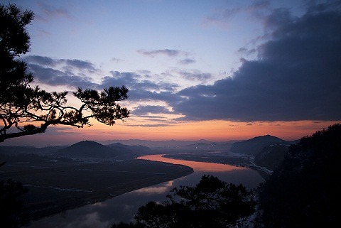 2728CB3A53871A292DDDC9