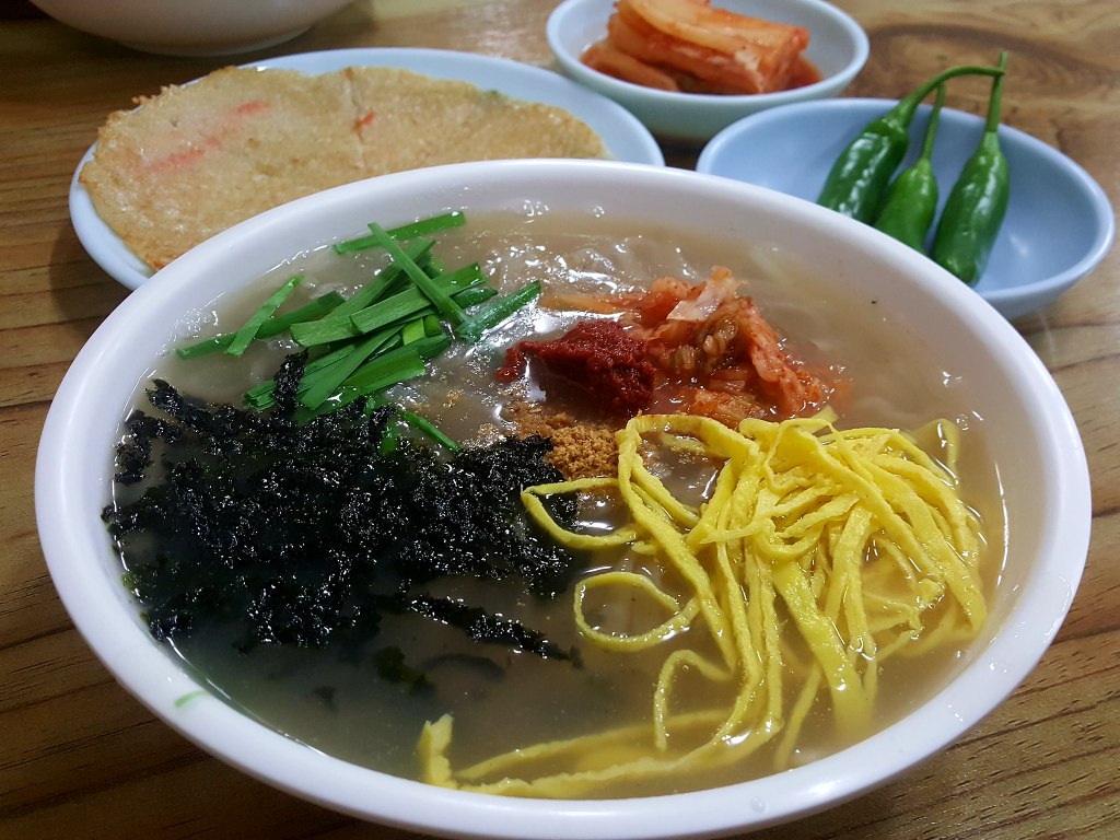 강원도 영월 맛집 특산물 칡으로 끓여내는 고씨굴 강원토속식당 칡국수 감자전 여행