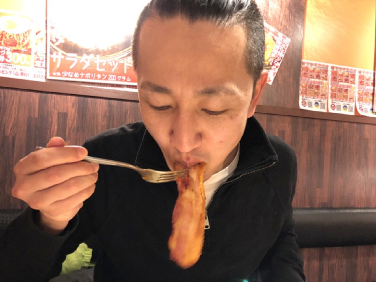 일본 토쿄 어느 레스토랑에서 판매하는 폭식 나폴리탄 스파게티 - A glutton Spaghetti Neapolitan which is sold in a restaurant Tokyo Japan