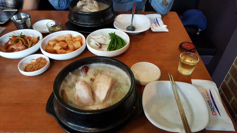 지호한방삼계탕 이미지