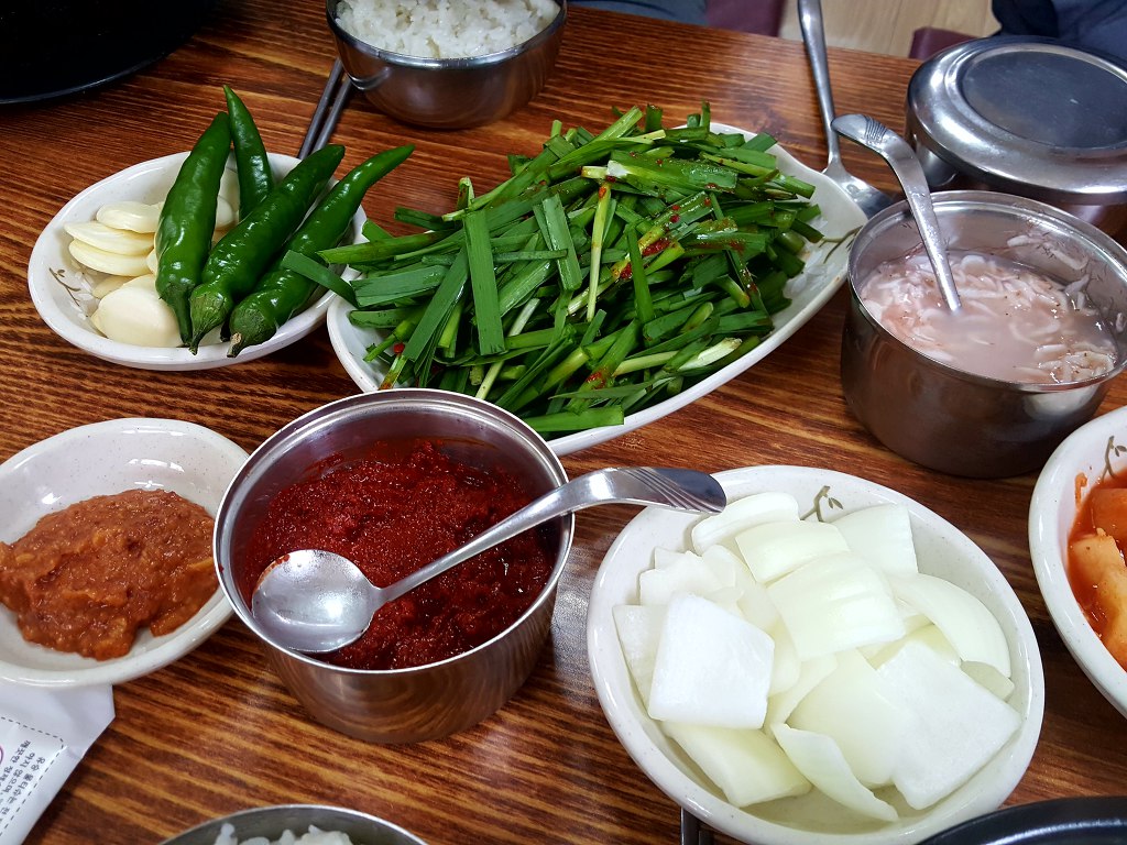 경북 고령군 맛집 대가야시장 소문난할매국밥 모듬국밥 여행