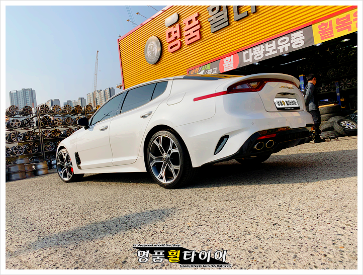 스팅어 19인치 순정 휠 + 미쉐린 파일럿 스포츠 4 225/40R19, 225/35R19 + 펠라 6P 380mm 디스크로터 자동차 튜닝 전주 명품 휠 타이어 휠 타이어 교체